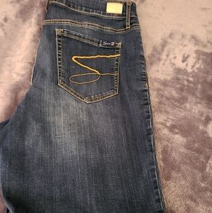 Seven womens Bermuda shorts